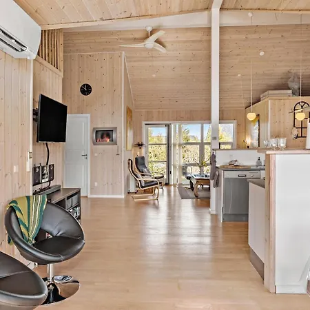 3 Bedroom Gorgeous In Holiday home *